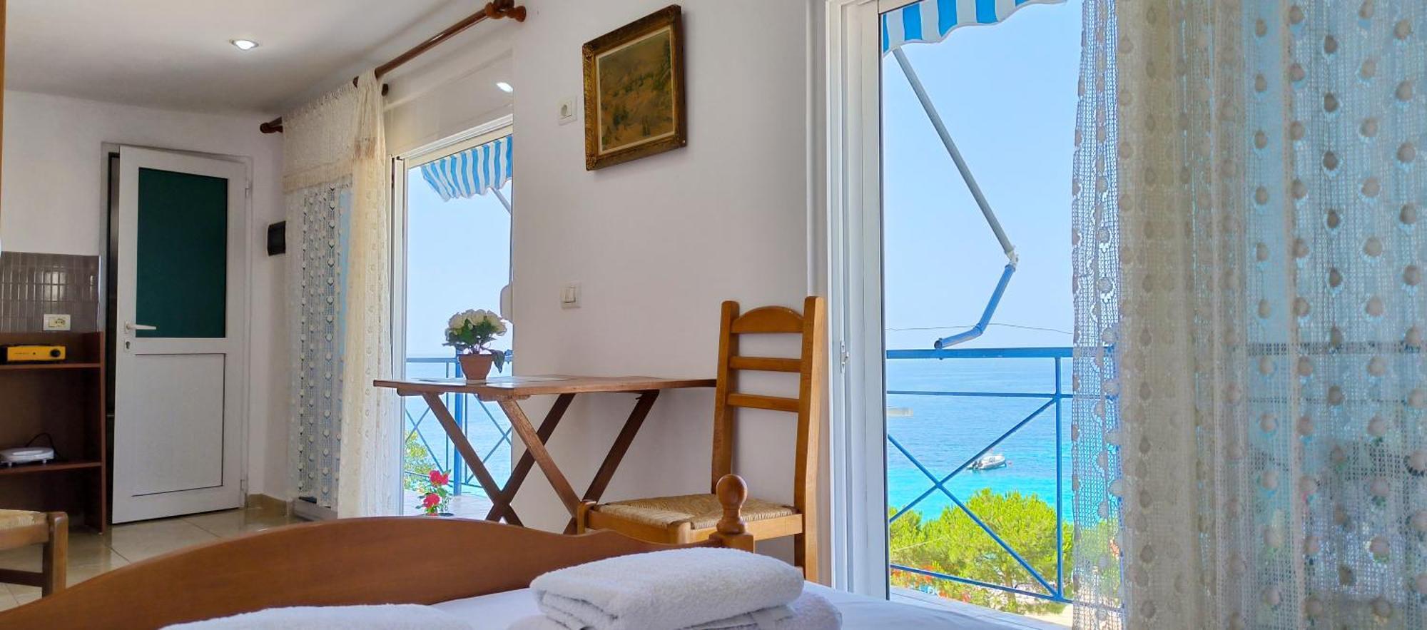 Natasha * Himare